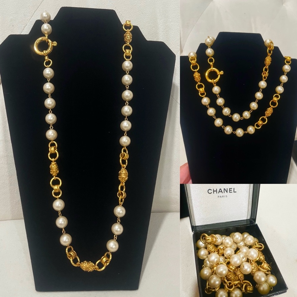 Rare💎✨Chanel Vintage 24K Gold Plated and White Pearl long necklace Necklace - Picture 1 of 10
